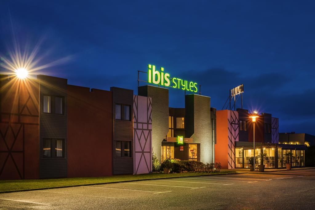 Hotel ibis Styles Rouen Val De Reuil Val-de-Reuil Exterior foto