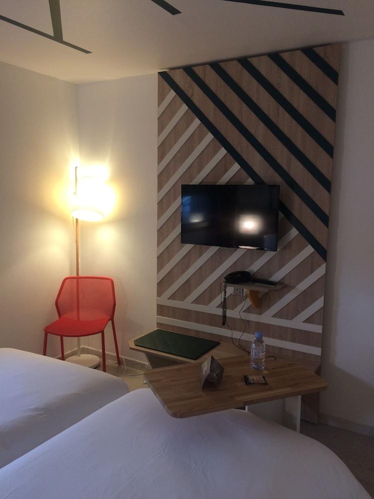 Hotel ibis Styles Rouen Val De Reuil Val-de-Reuil Exterior foto